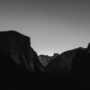 1 Night: Happenings - White Noise