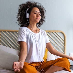 Calming Tunes for Daily Meditation and Balance - Reiki Music