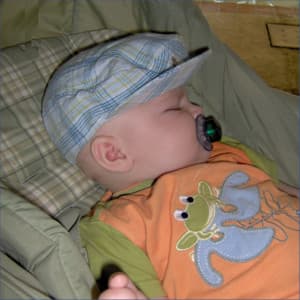 Falling Asleep Listening to the Sounds of the Road and the Rain - Lullaby Land