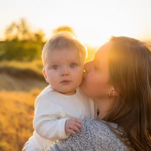 Felicidad En La Meditación Para Bebés: Tonos Suaves - Curación manifiesta de energía en órbita de 741 Hz
