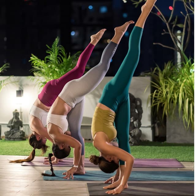 Pure Music for Calm Yoga Evenings - Encased Mind Mysteries