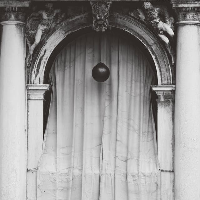 ARCHEOLOGY // ARCHEOLOGIA - Alvin Curran